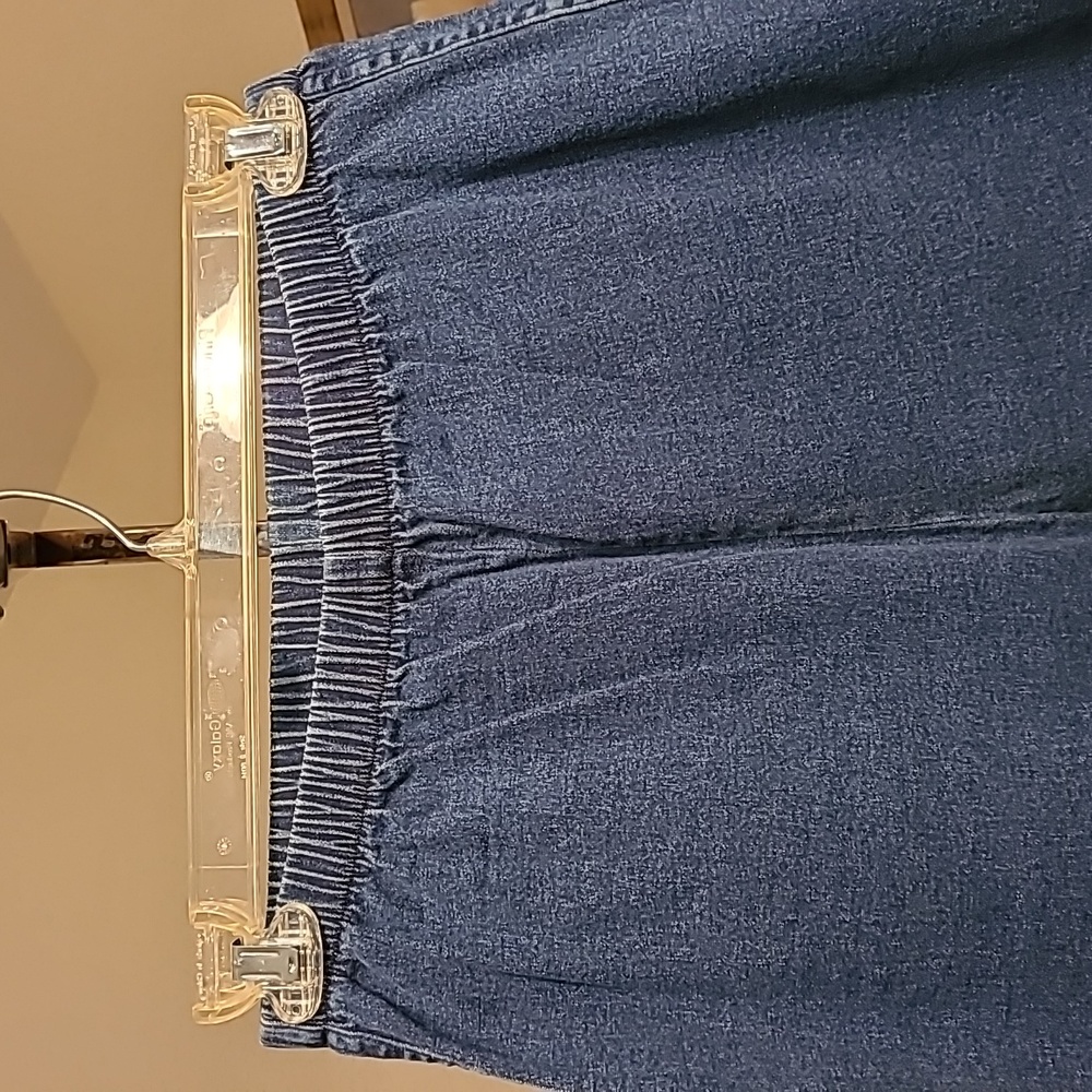 Pull-up jeans